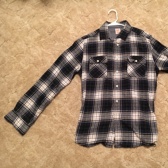 Mossimo Flannel Athletic Fit, Size Medium - Picture 2 of 3